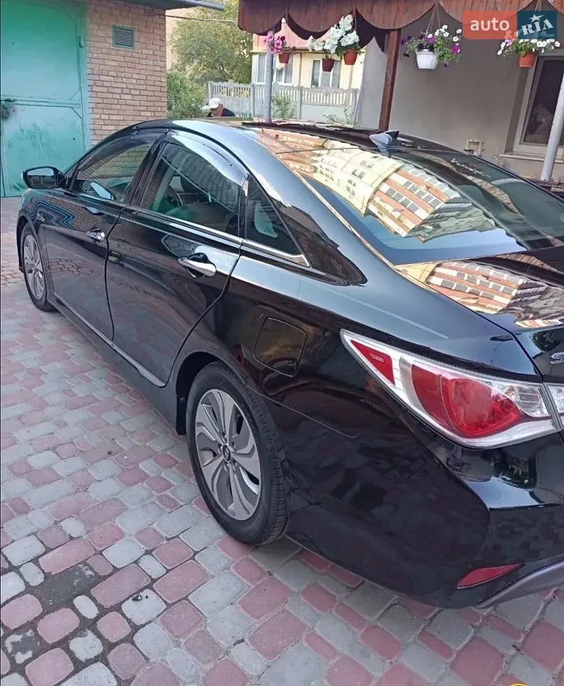 Hyundai Sonata 2014 photo 3