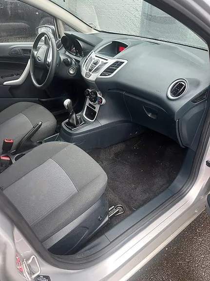 Ford Fiesta 2013 photo 4