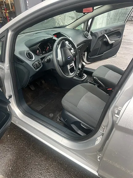 Ford Fiesta 2013 photo 3