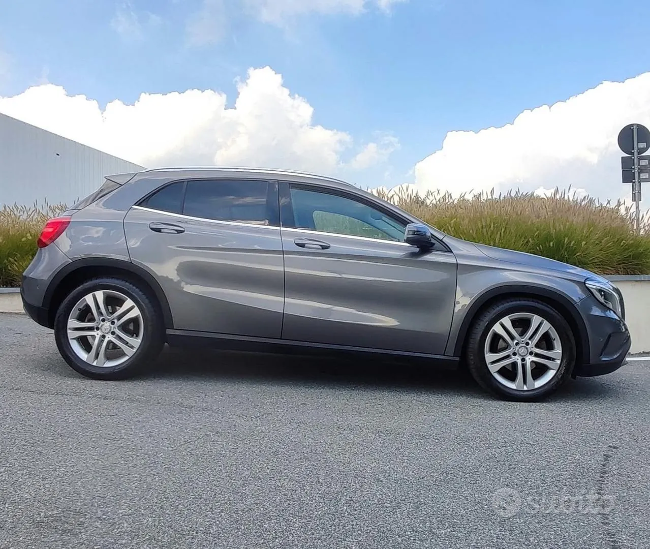 Mercedes-Benz Gla 2015 photo 2