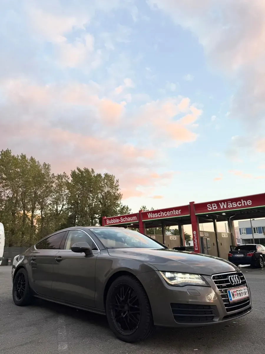 Audi A7 2011 photo 3