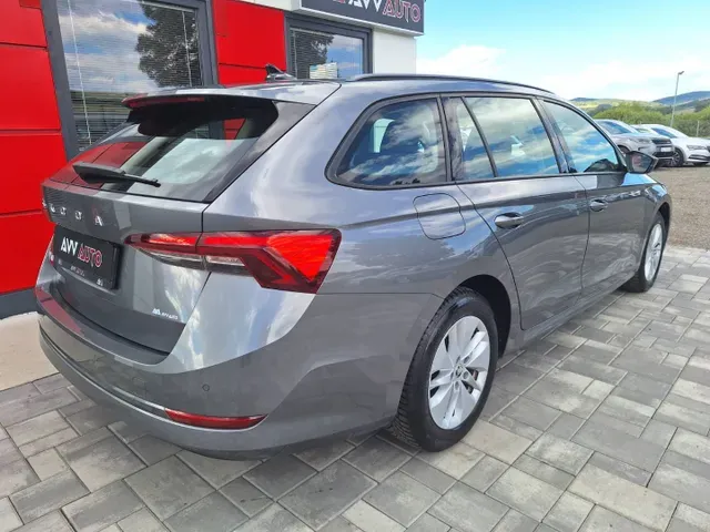 Skoda Octavia 2023 photo 4
