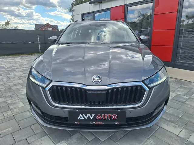 Skoda Octavia 2023 photo 2