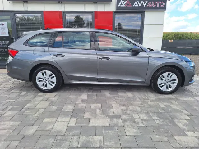 Skoda Octavia 2023 photo 3