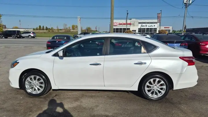Nissan Sentra 2018 photo 2