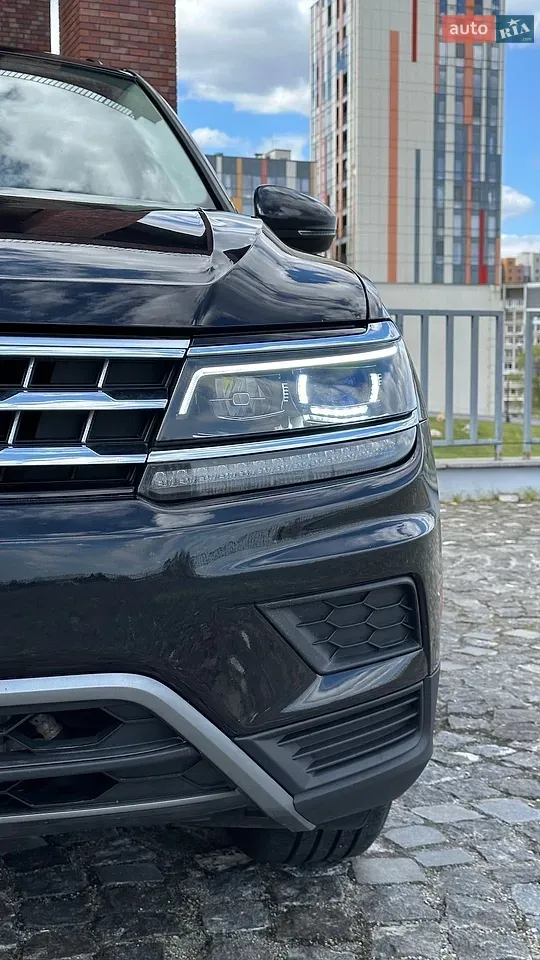 Volkswagen Tiguan 2018 photo 3