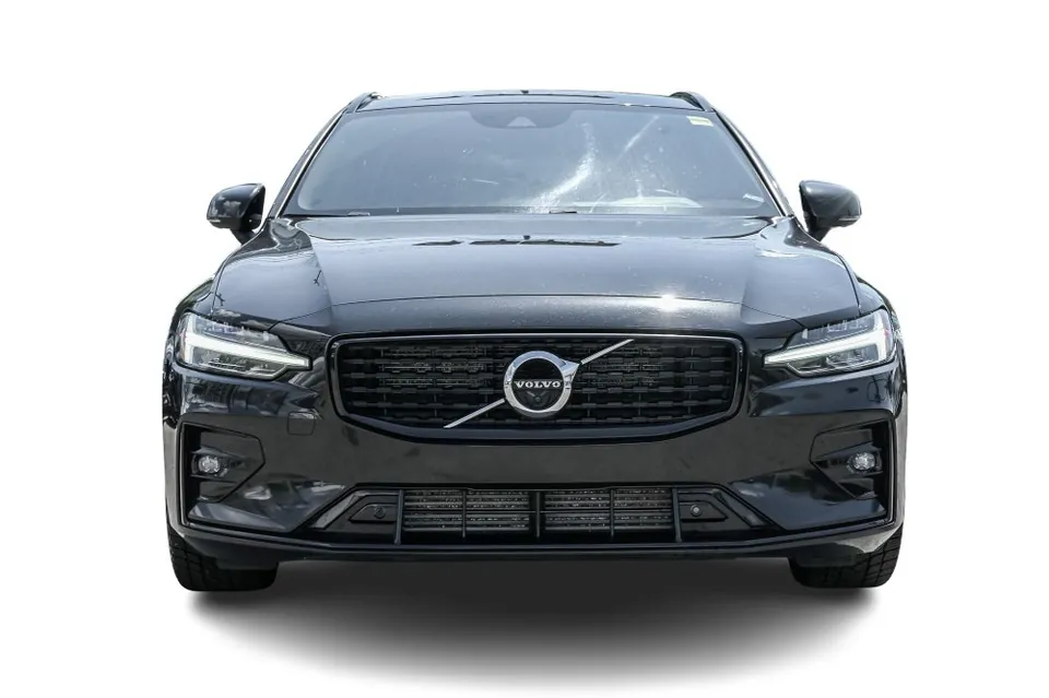 Volvo V60 2022 photo 2