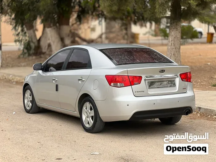 Kia Forte 2012 photo 4