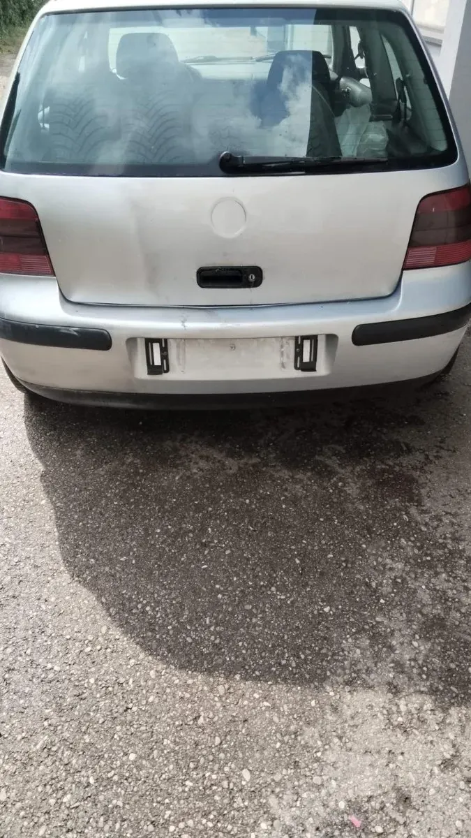 Volkswagen Golf 2000 photo 2