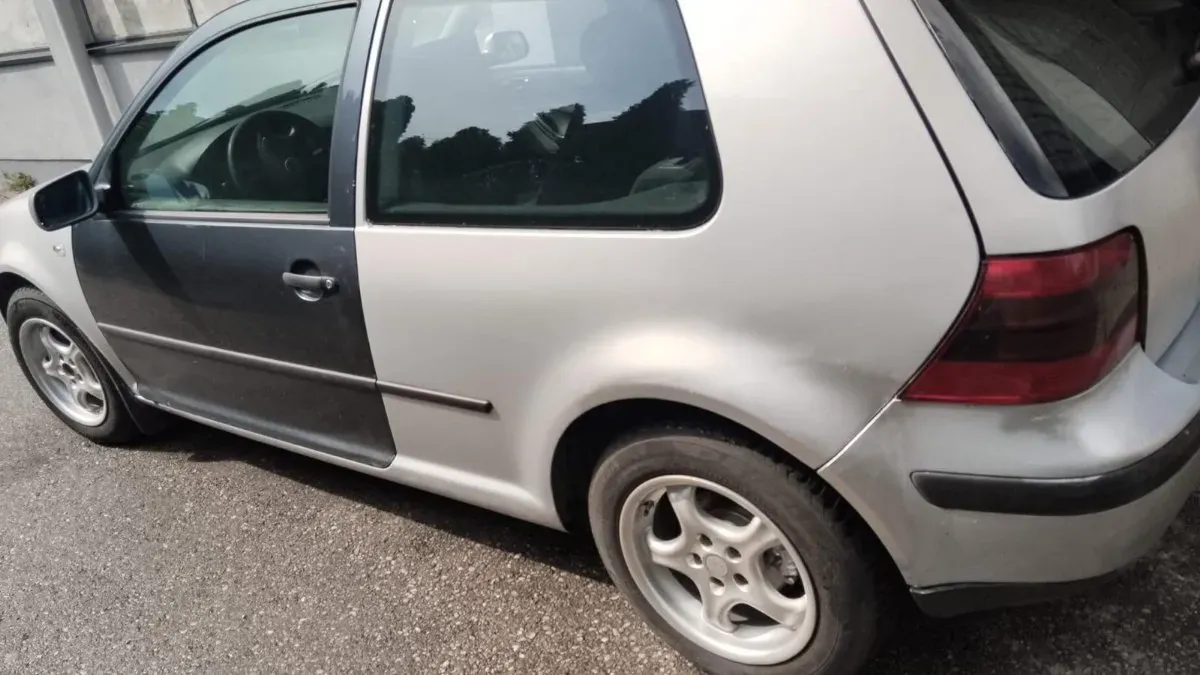 Volkswagen Golf 2000 photo 3