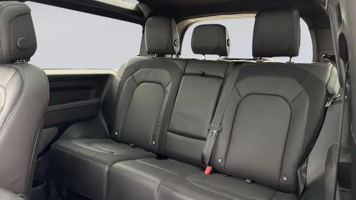 Land Rover Defender 90 2024 photo 4