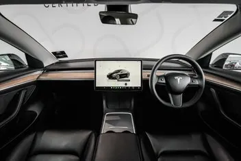Tesla Model 3 2022 photo 3