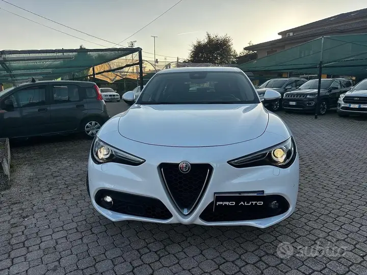 Alfa Romeo Stelvio 2018 photo 3