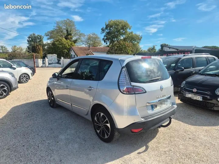 Renault Scenic 2015 photo 2
