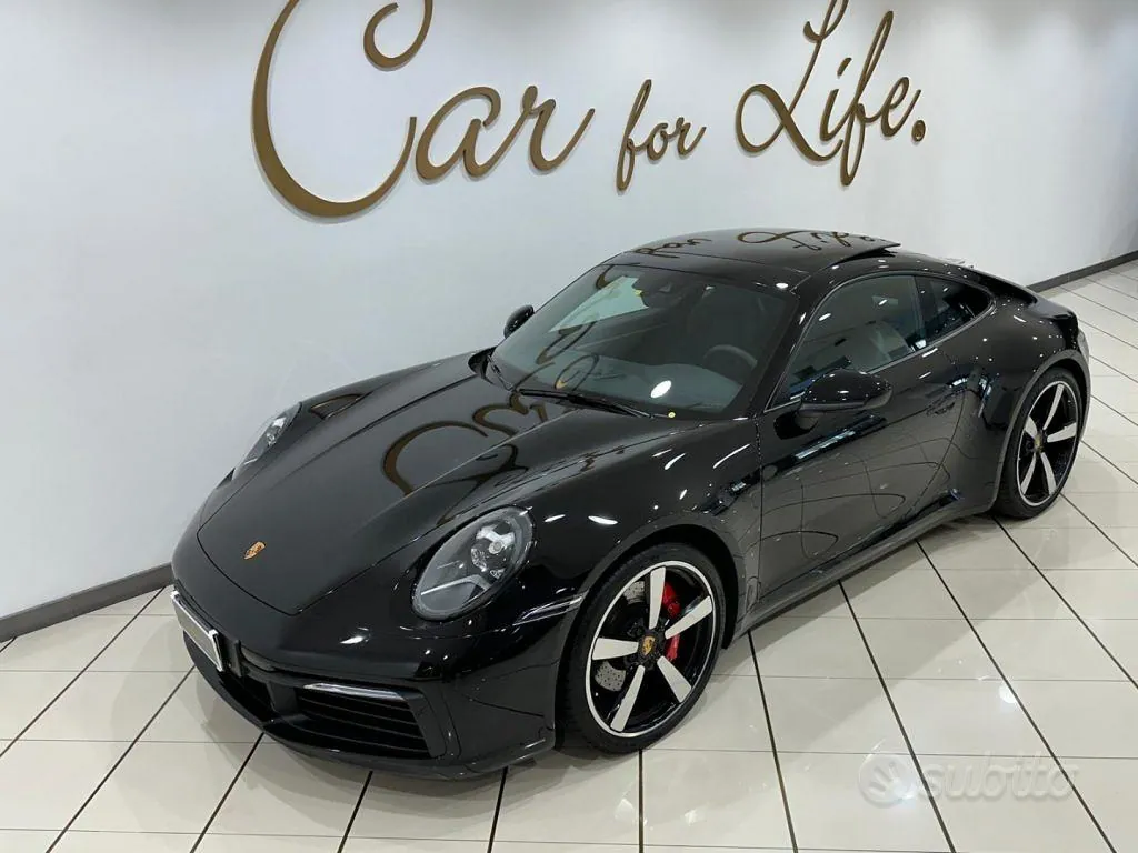 Porsche 911 2020 photo 4