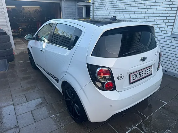Chevrolet Aveo 2013 photo 3