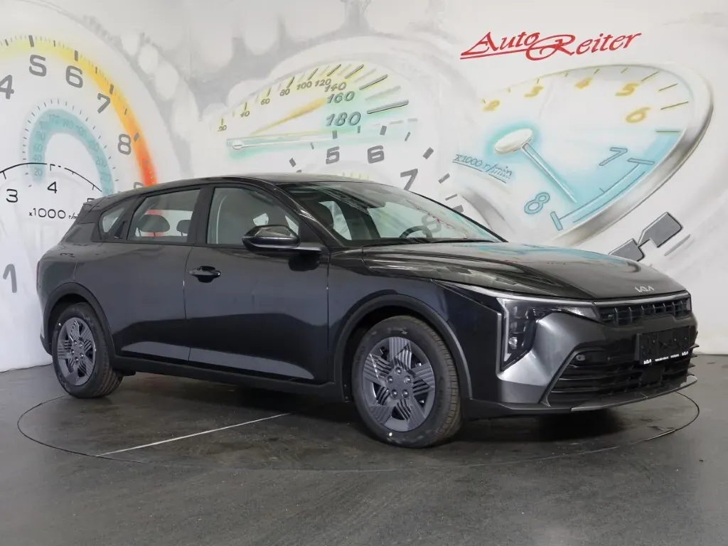 Kia K4