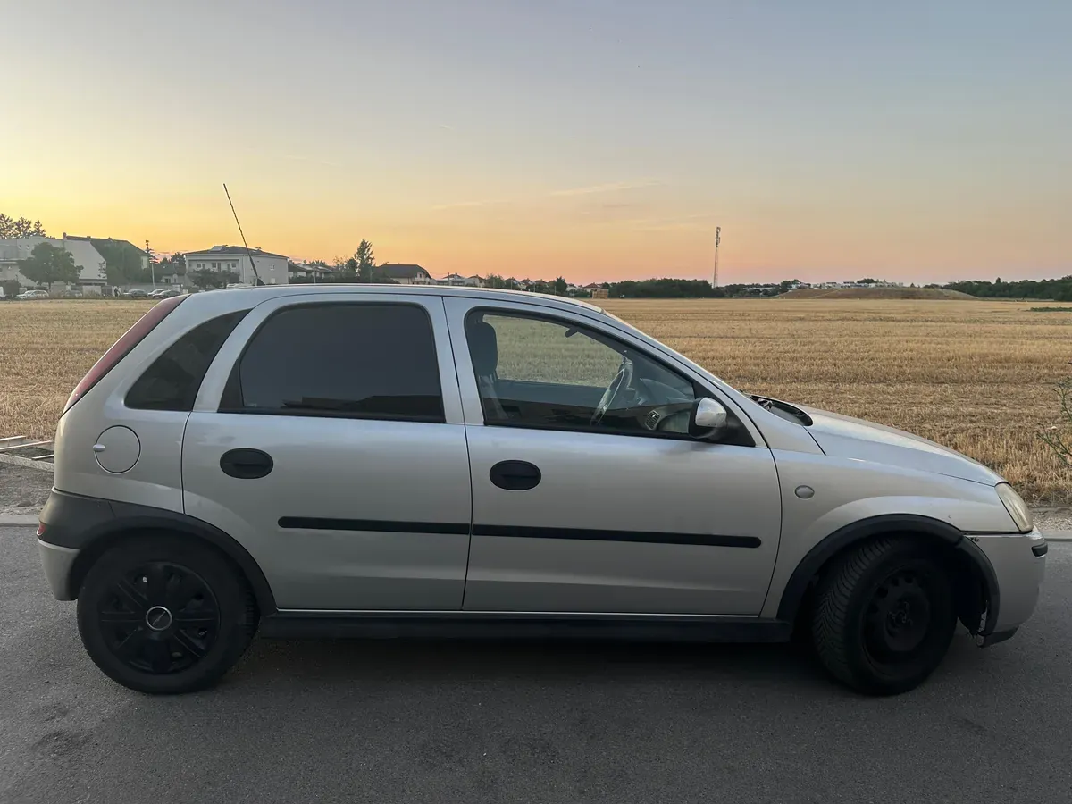 Opel Corsac 2002 photo 2