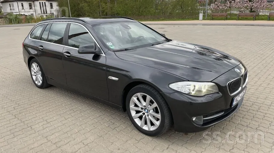 BMW 525 2012 photo 3