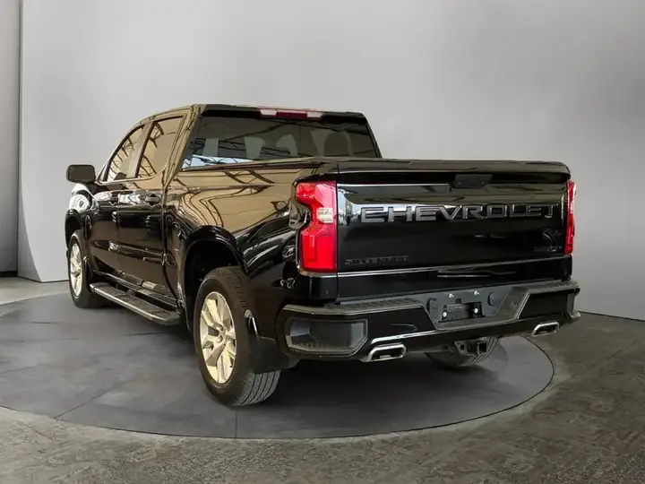 Chevrolet Silverado 1500 2021 photo 3