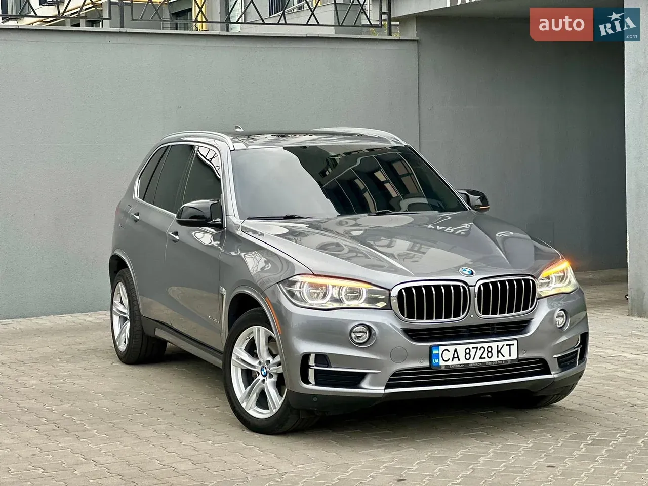 BMW X5 2015 photo 2