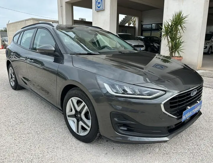 Ford Focus 2022 photo 3