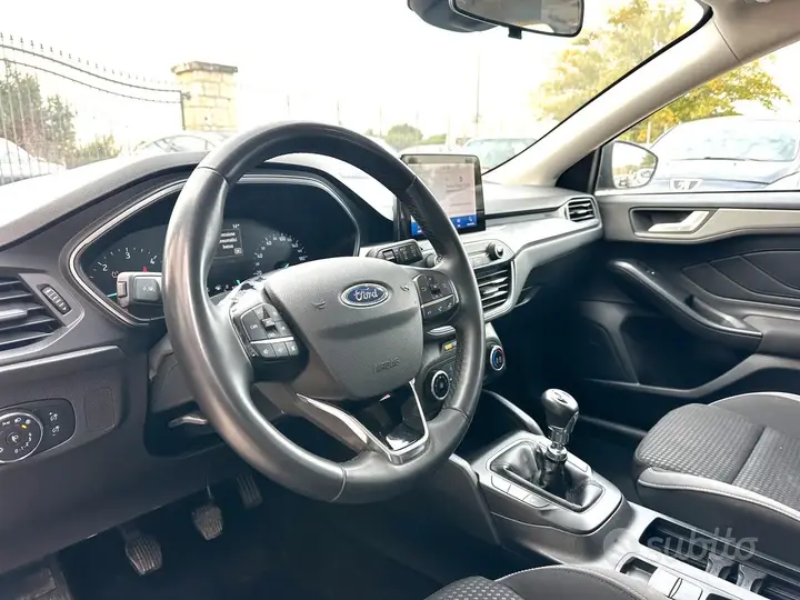 Ford Focus 2022 photo 5