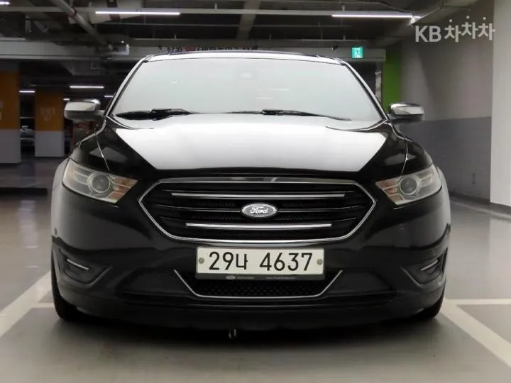 Ford Taurus