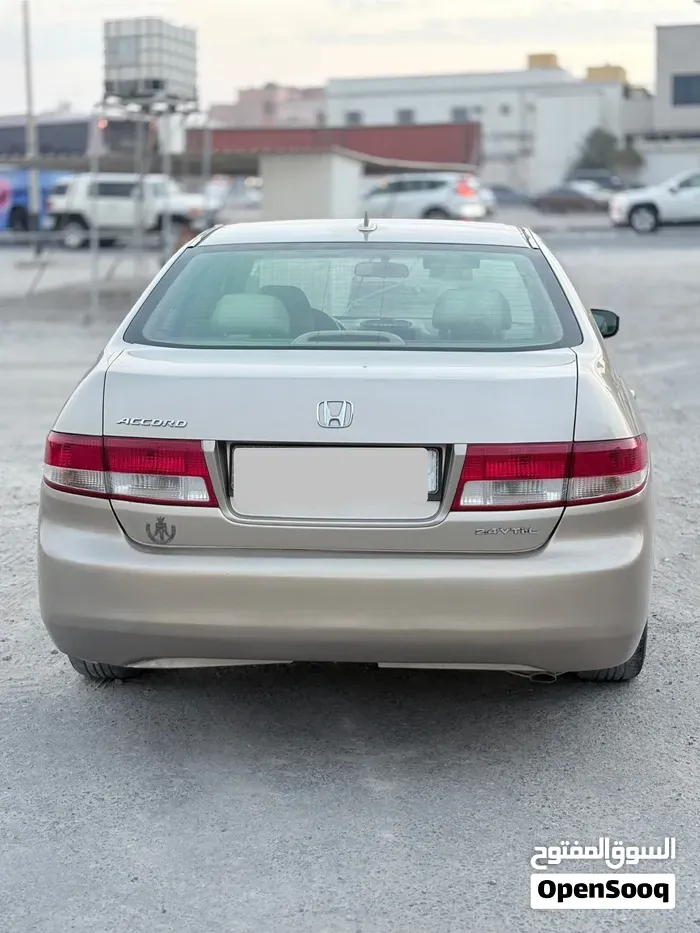 Honda Accord 2003 photo 2