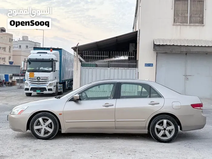 Honda Accord 2003 photo 4