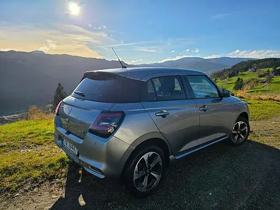 Suzuki Swift 2025 photo 2