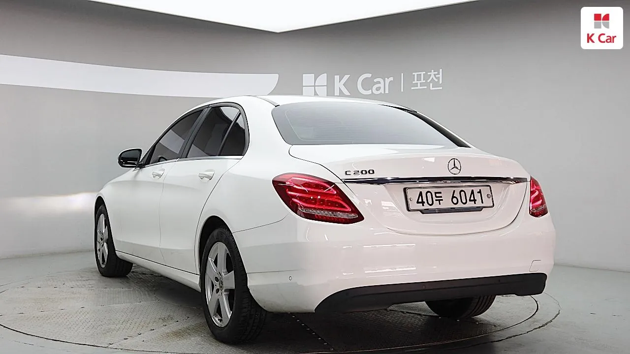 Mercedes-Benz C-Class 2017 photo 2