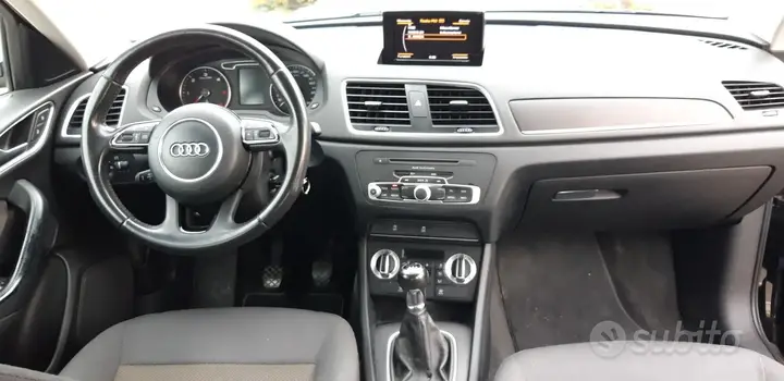 Audi Q3 2012 photo 4