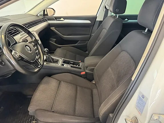 Volkswagen Passat 2016 photo 5