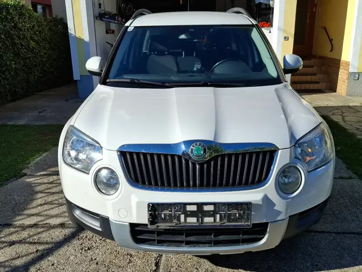 Skoda Yeti 2010 photo 2