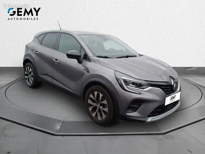 Renault Captur 2024 photo 3