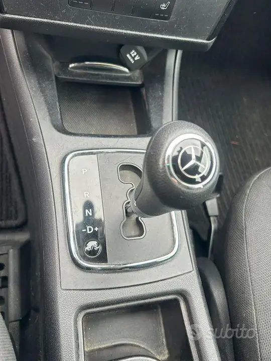Mercedes-Benz A-Class 2010 photo 4