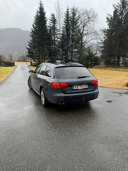 Audi A4 2011 photo 3