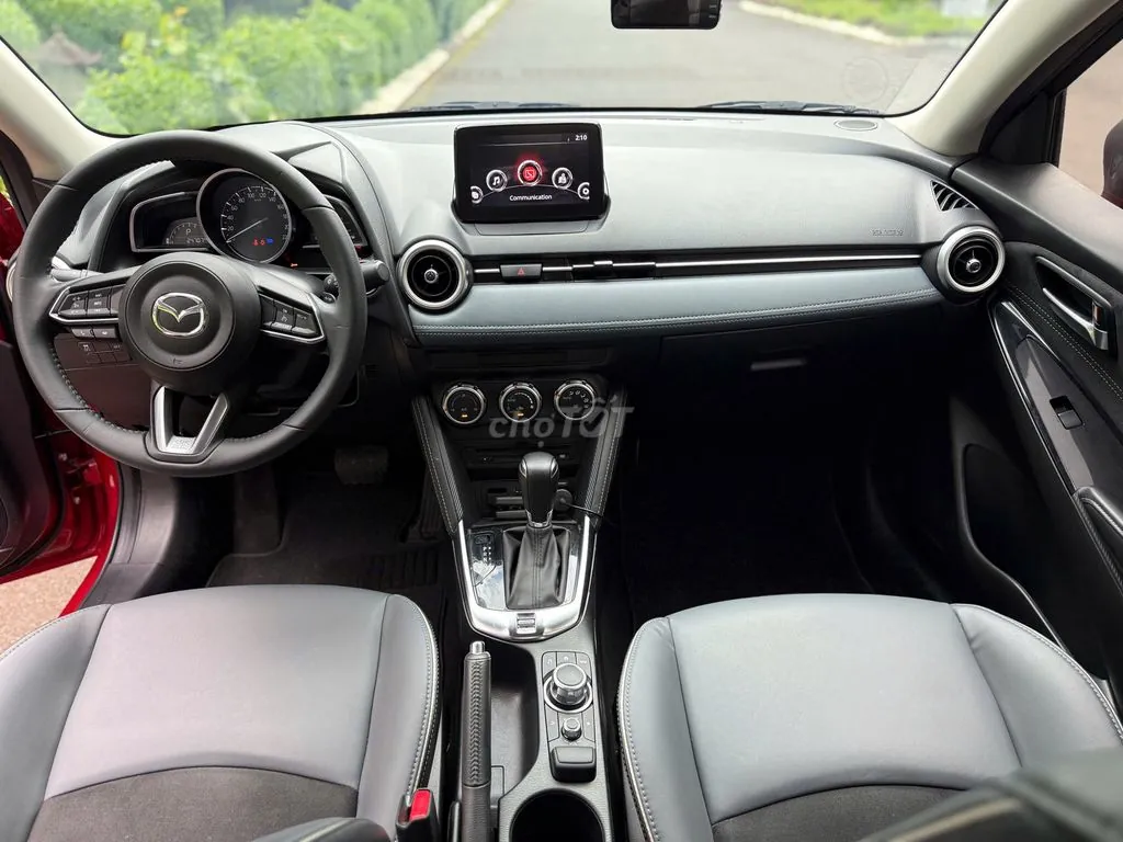 Mazda 2 2021 photo 3