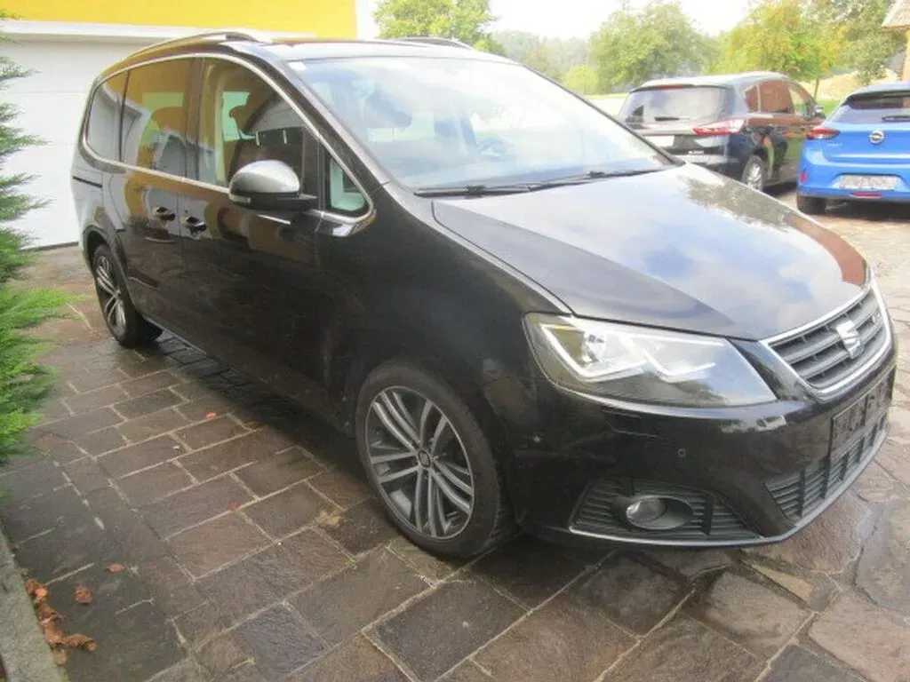 Seat Alhambra 2017 photo 2
