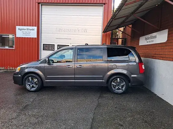 Lancia Voyager 2015 photo 4