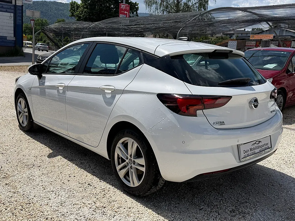 Opel Astra 2018 photo 3
