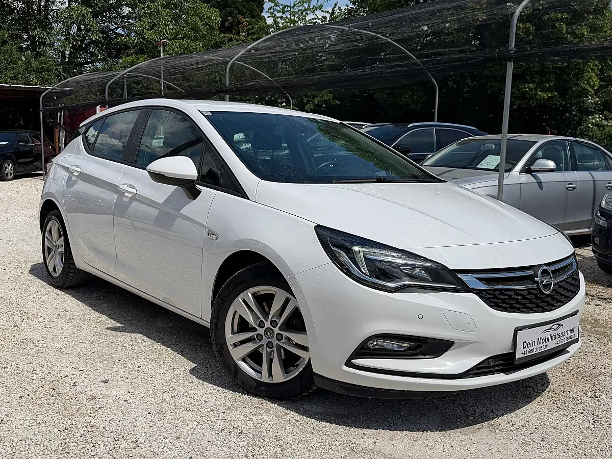 Opel Astra 2018 photo 2