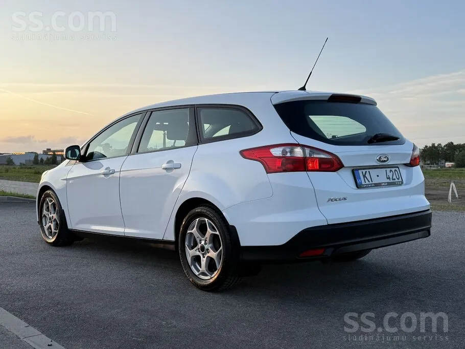 Ford Focus 2013 photo 4