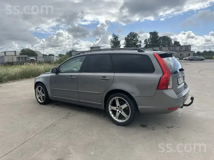 Volvo V50 2007 photo 4