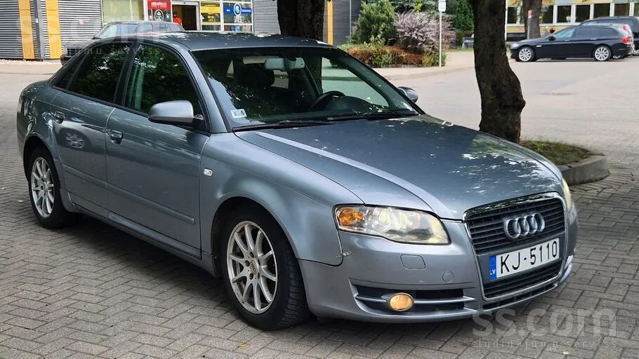 Audi A4 2005 photo 2