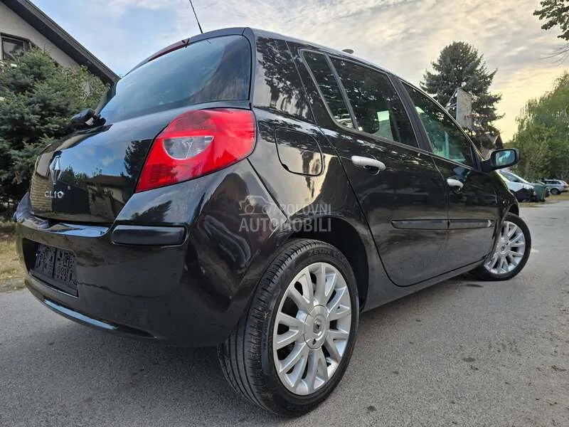 Renault Clio 2007 photo 2