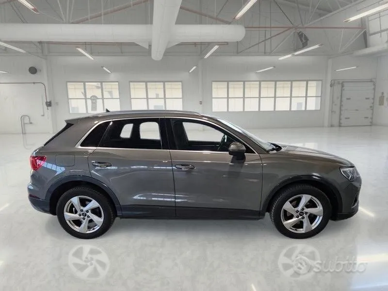 Audi Q3 2022 photo 3