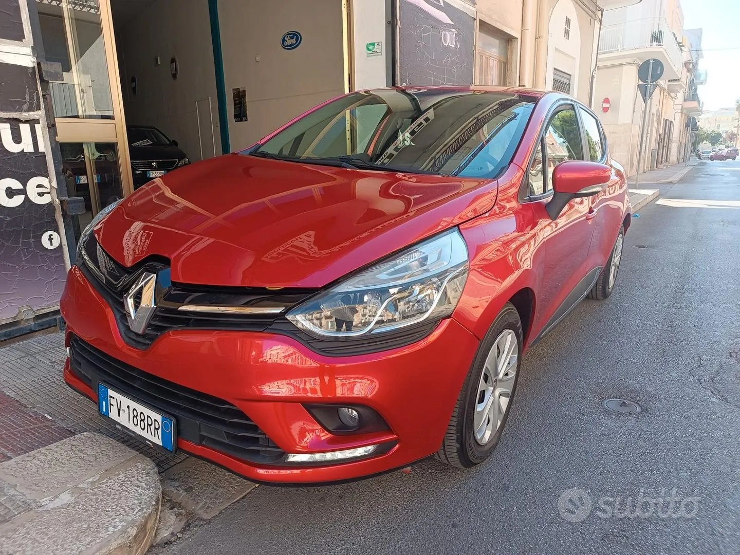 Renault Clio 2019 photo 2