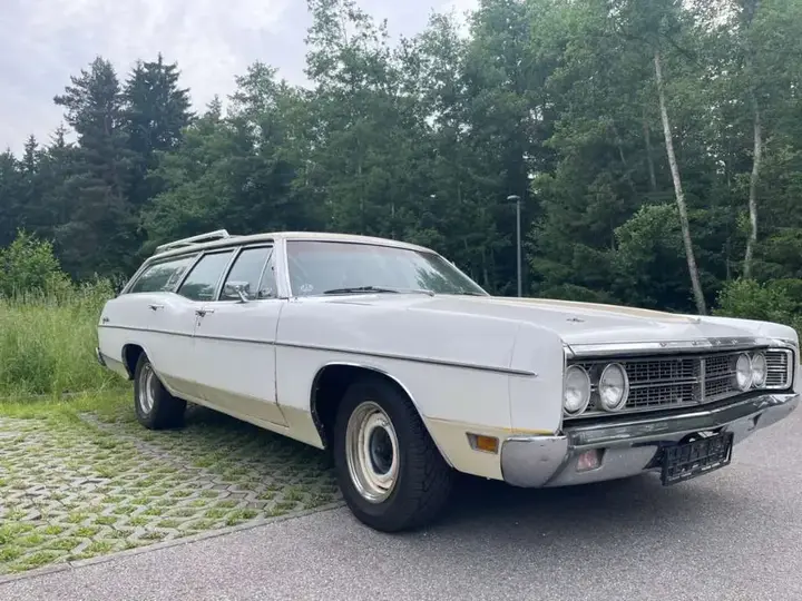 Ford Galaxie 1970 photo 3
